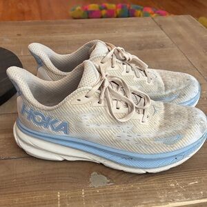 Hoka Women's Clifton 9